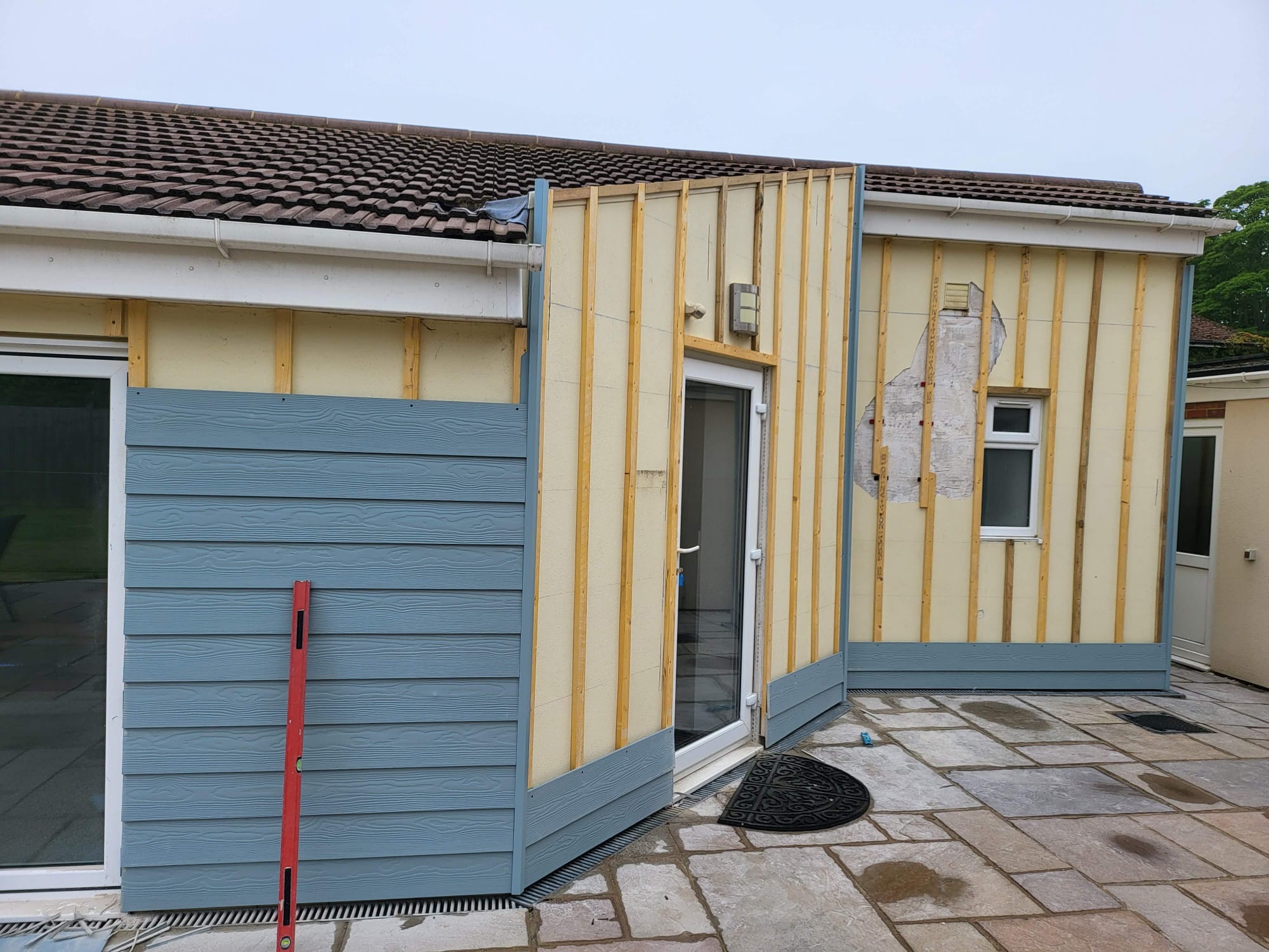 Distorted Cladding Restore the Look of a Timber Framed Pool House with Cladding – Easy Fascias